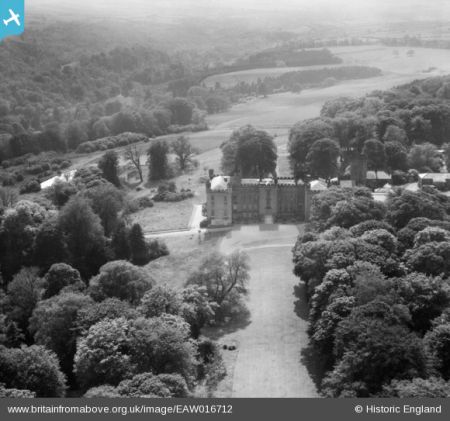 Mulgrave Castle, 1948. https://britainfromabove.org.uk/en/image/EAW016712