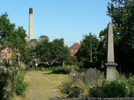 Beckett Street Cemetery. Photo © Rich Tea (cc-by-sa/2.0)