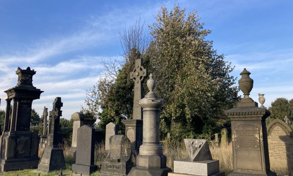 Undercliffe Cemetery
